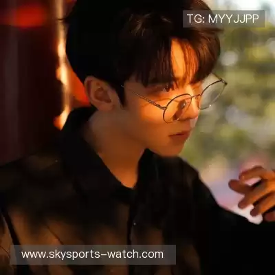 经律富